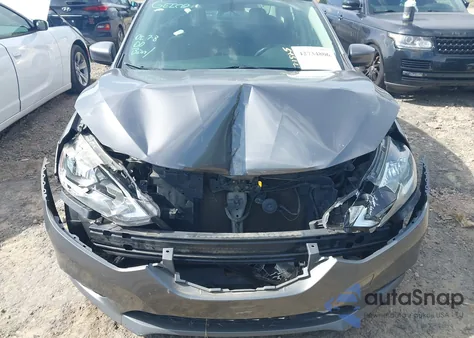 2018 Nissan Sentra S из США, поврежденный, VIN 3N1AB7AP4JY335811